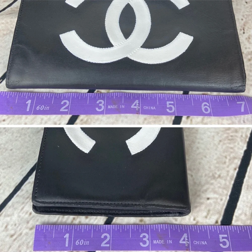 CHANEL leather wallet crossbody on chain - Picture 16 of 16